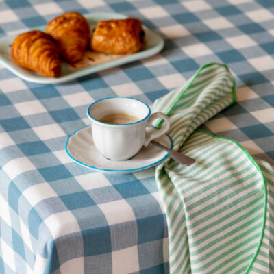 Table linen + Picnic